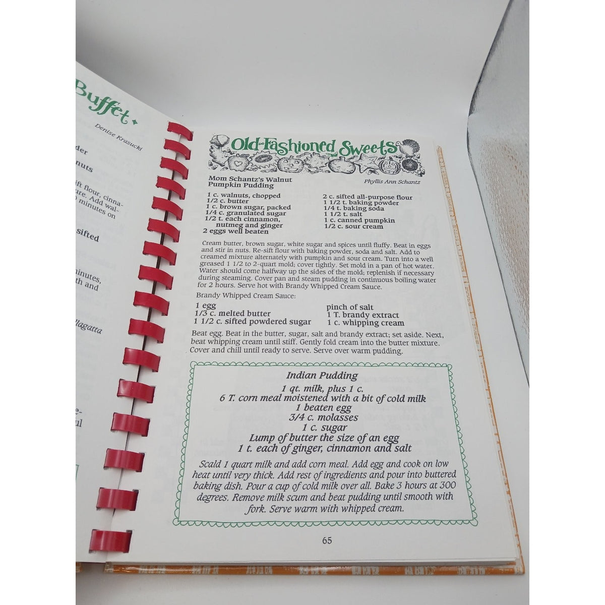 Welcome Home For The Holidays Gooseberry Patch 1994 First Printing Cookbook