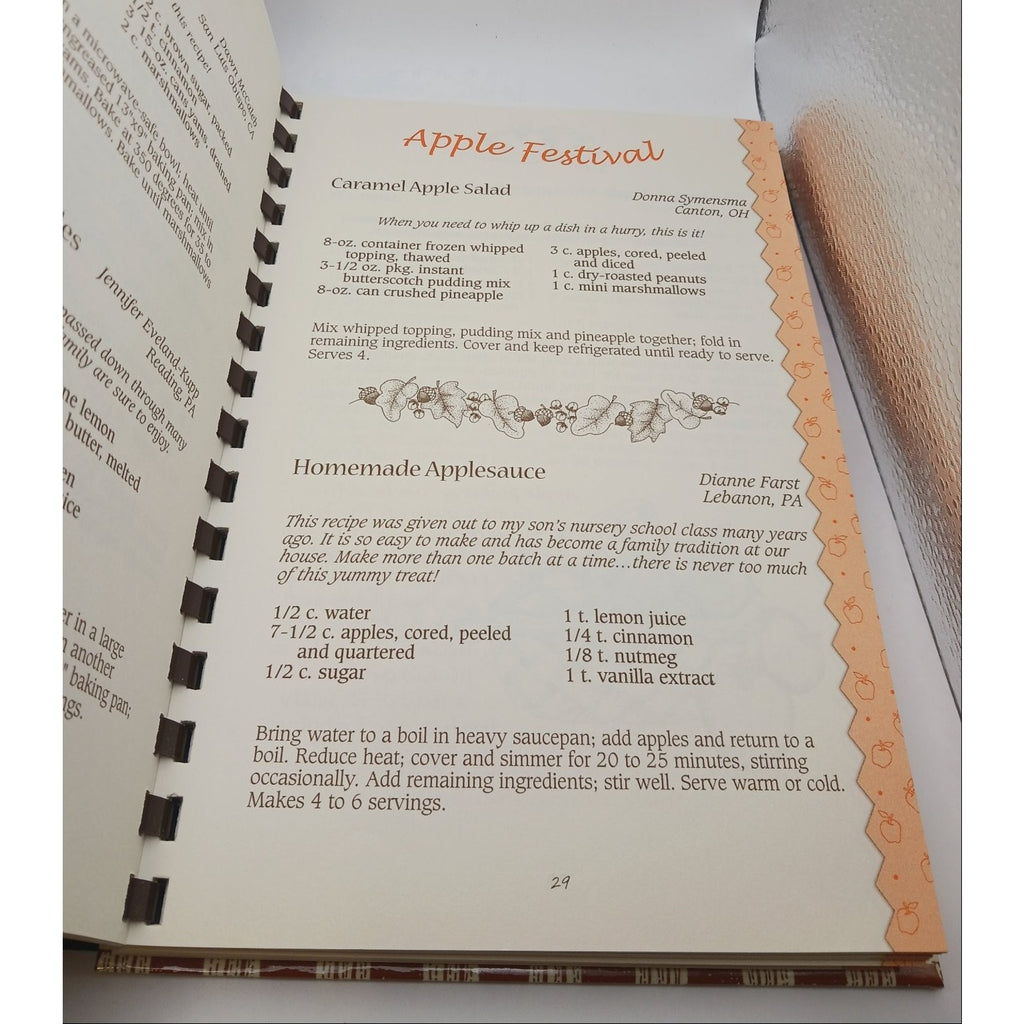 Flavors of Fall Cookbook Gooseberry Patch 2003 Second Printing Seasonal Recipes