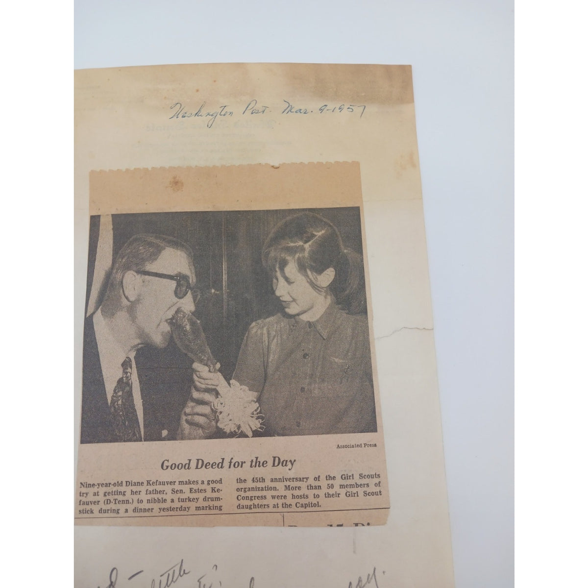 Handwrote Note Signed Estes Kefauver W/ Daughter Newspaper Clipping Sent To Dad
