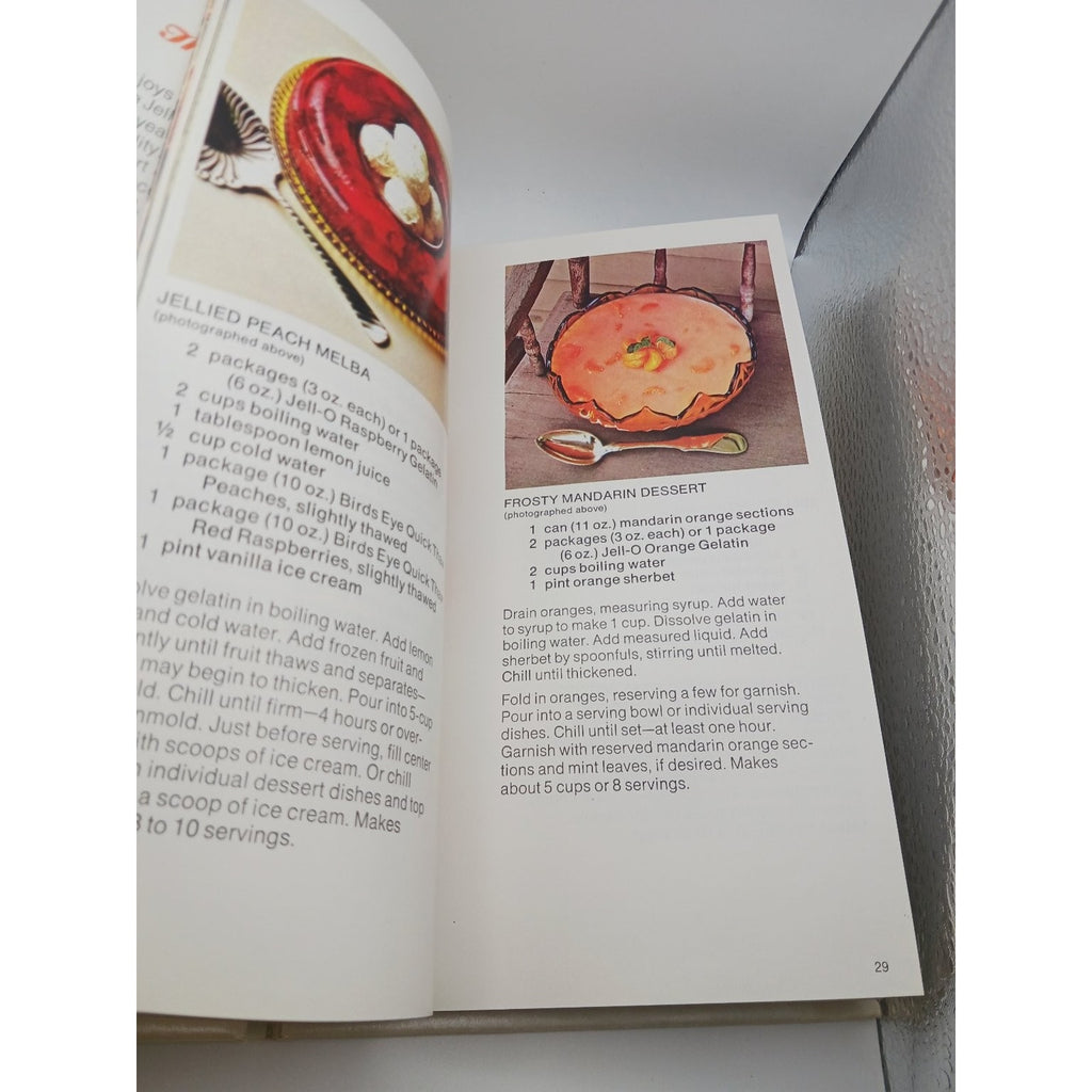 New Joys of Jell O Gelatin Dessert Recipe Book 1979 4th Edition Cookbook