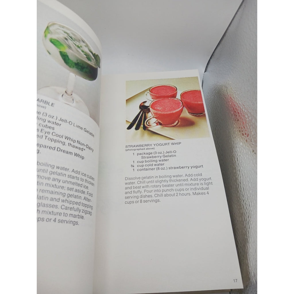 New Joys of Jell O Gelatin Dessert Recipe Book 1979 4th Edition Cookbook