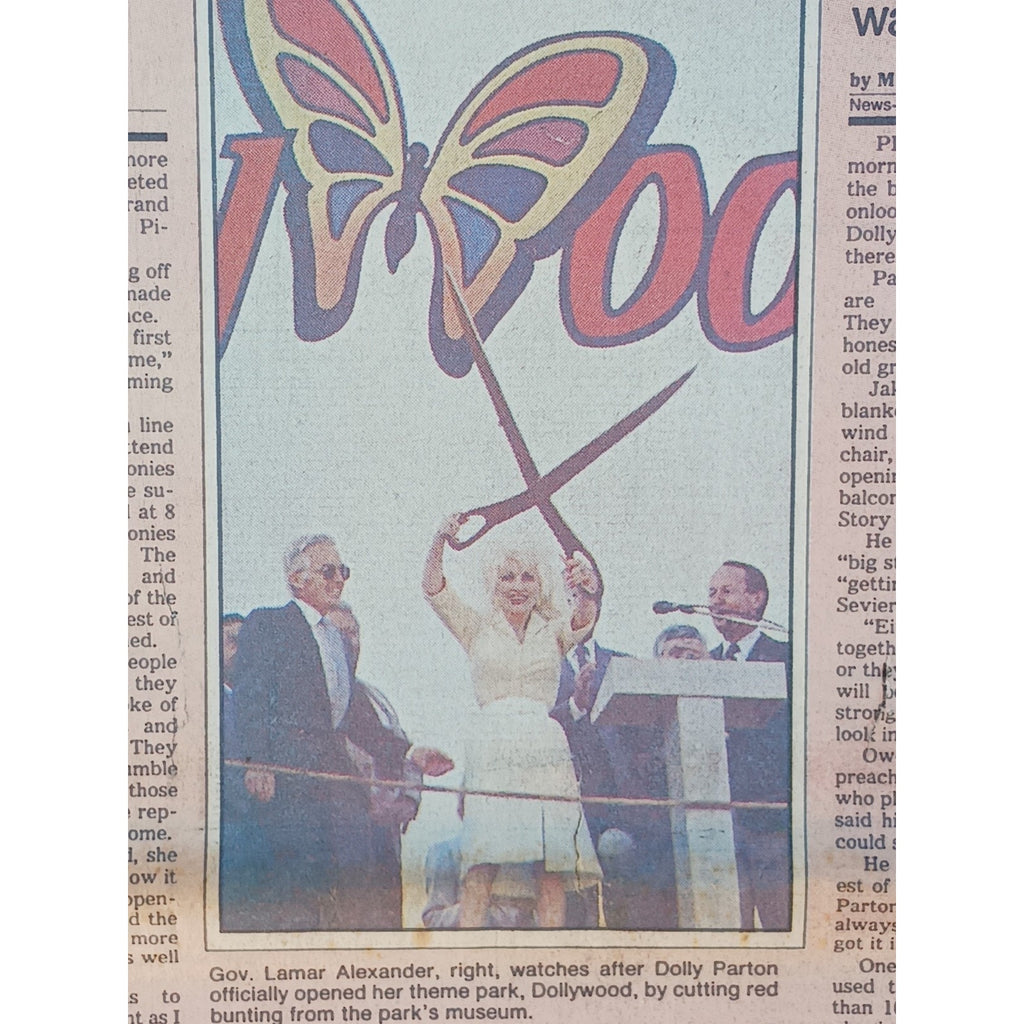 RARE 1986 Dollywood Grand Opening Newspaper Article Dolly Parton Pigeon Forge TN