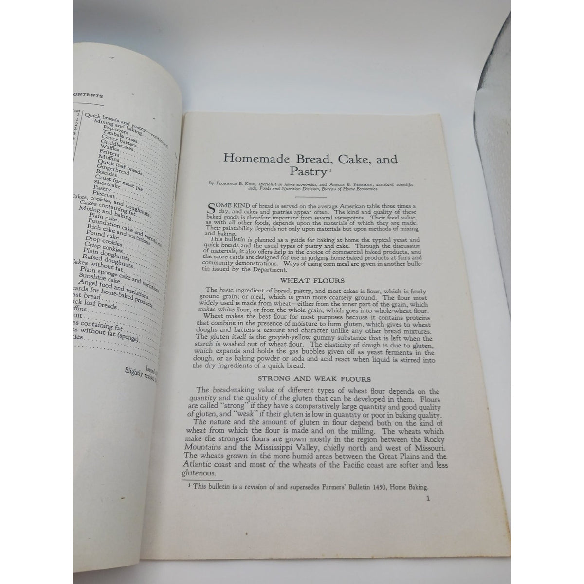 Vintage 1942 U S Dept Agriculture Booklet Homemade Bread Cake Pastry No 1775