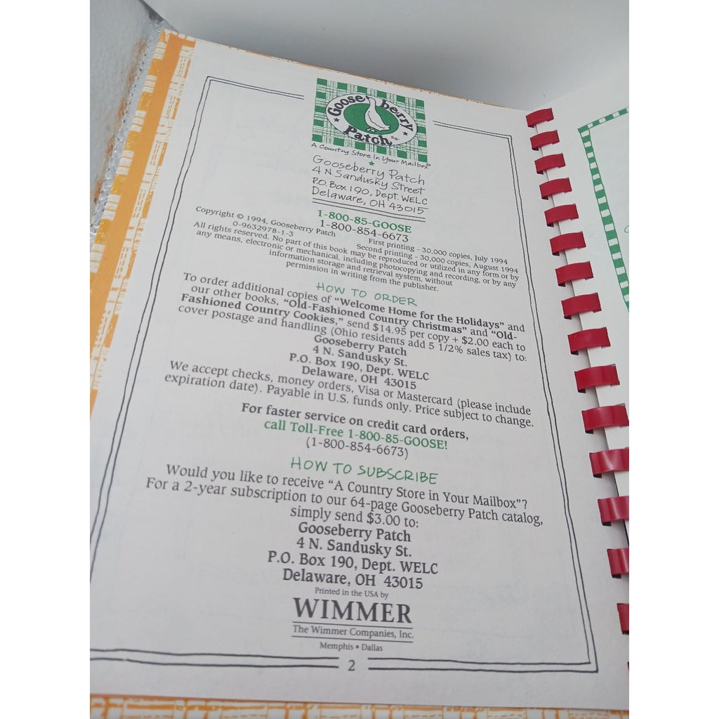 Welcome Home For The Holidays Gooseberry Patch 1994 First Printing Cookbook