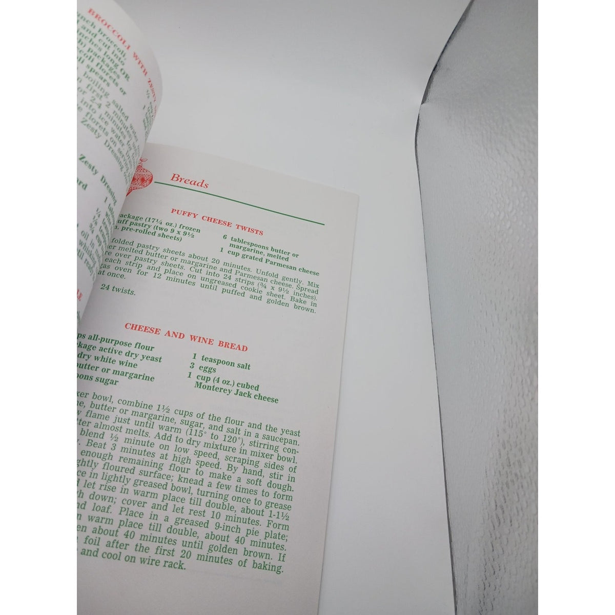 Vintage 1983 Northern Indiana Public Service Co Holiday Foods Recipe Booklet