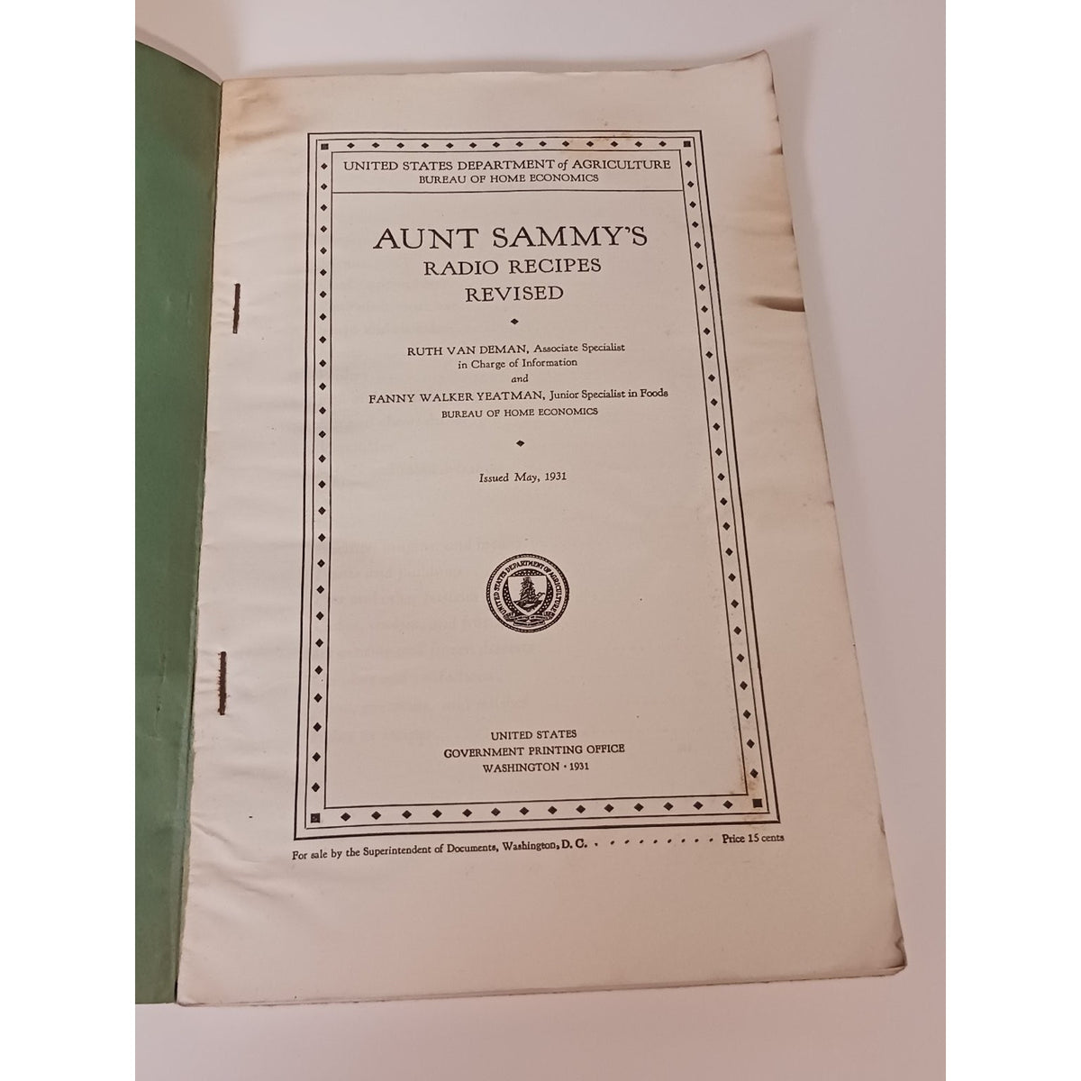Aunt Sammy's Radio Recipes Revised 1931 USDA Cookbook Vintage Ephemera
