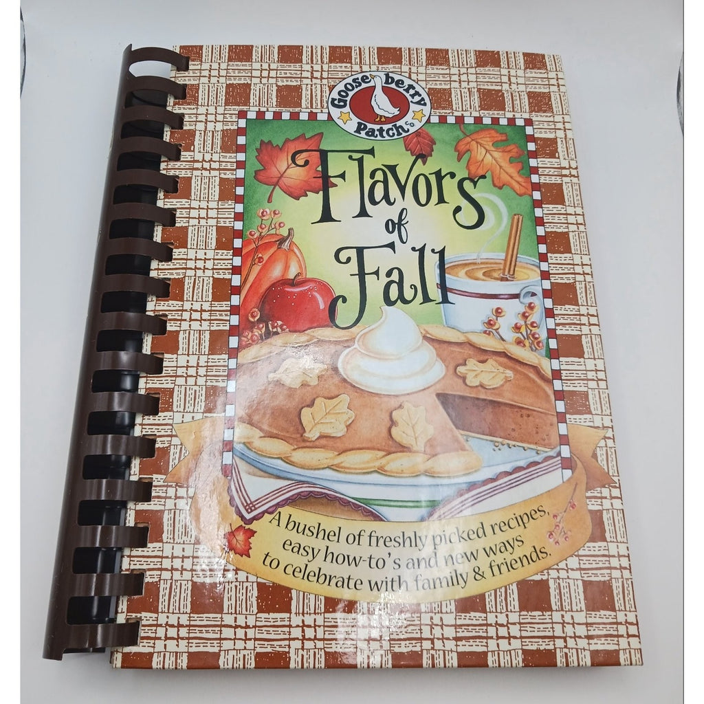 Flavors of Fall Cookbook Gooseberry Patch 2003 Second Printing Seasonal Recipes