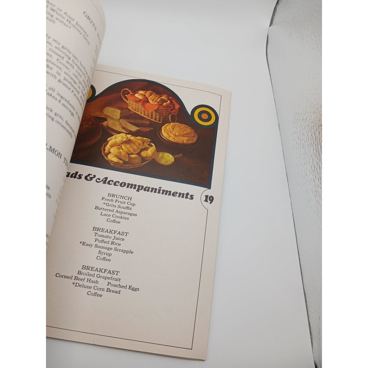 Vintage Corn Meal Grits Recipes Booklet The Flavor of American Tradition 1960s